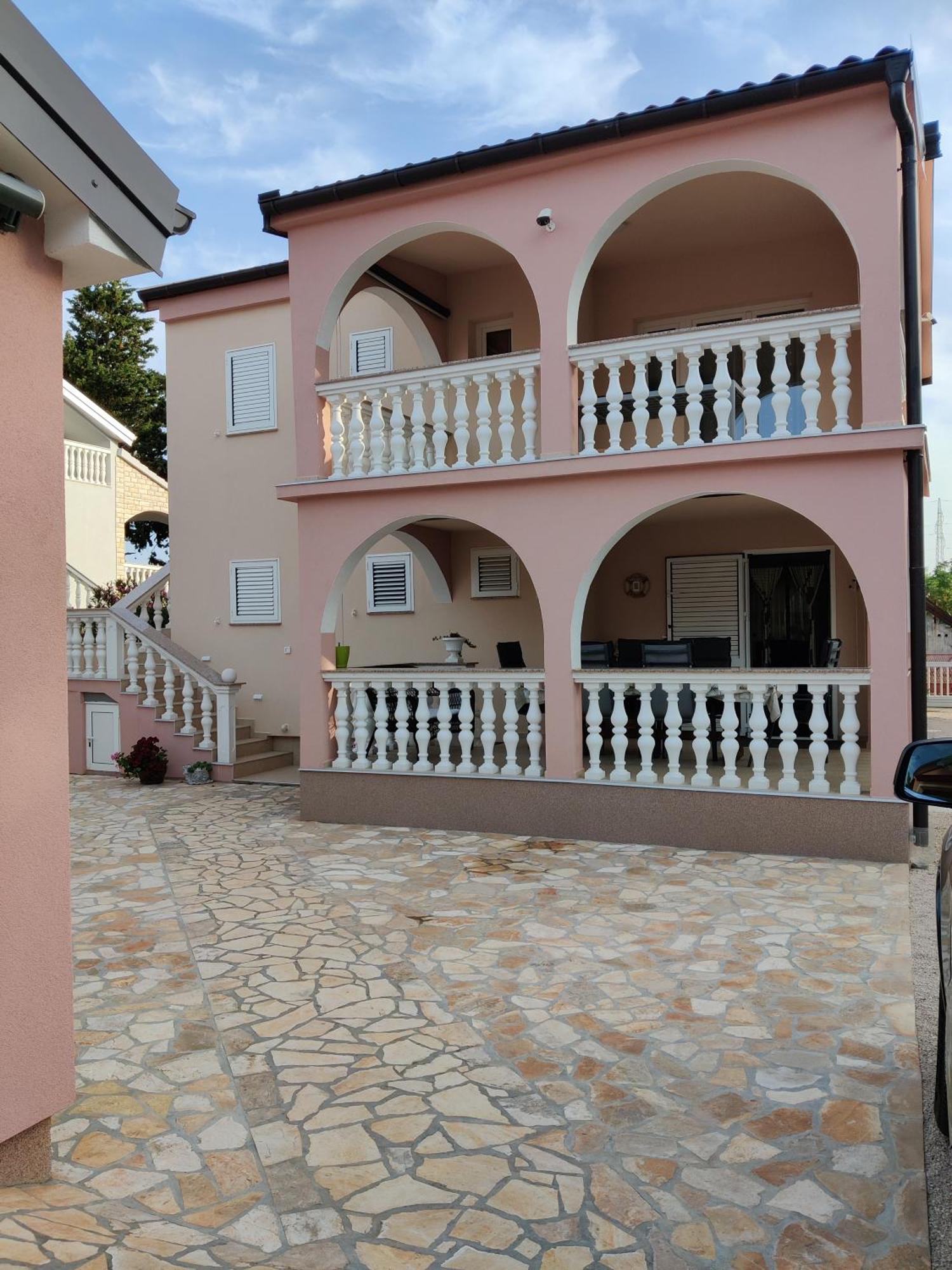 פריבלאקה Apartments Juric מראה חיצוני תמונה