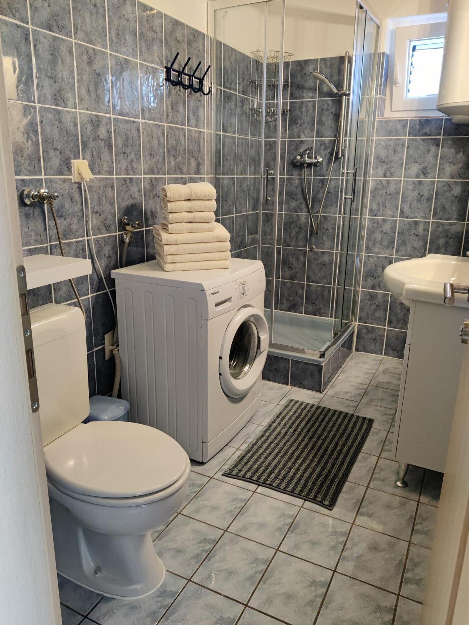 פריבלאקה Apartments Juric מראה חיצוני תמונה